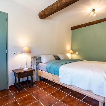 Holiday home Domaine Mas Cote Cour Maubec (Vaucluse)